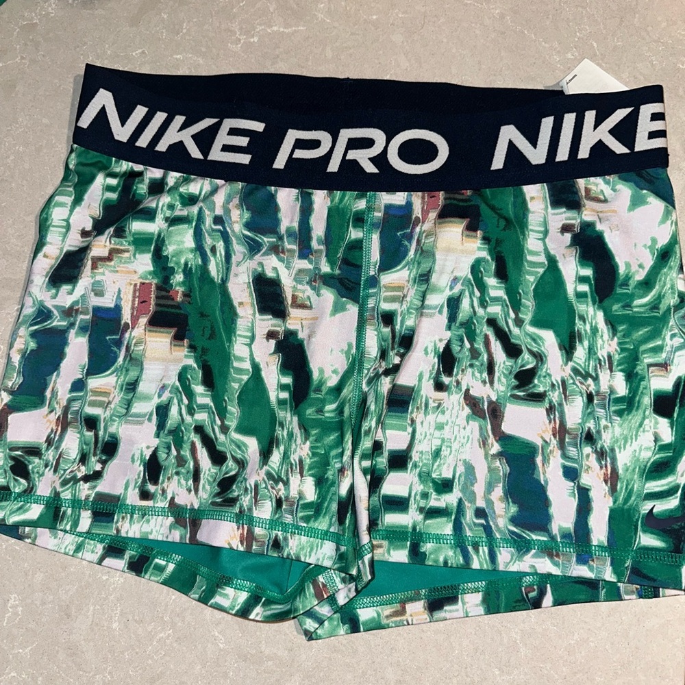Nike Pro Dri-fit Green Patterned Shorts